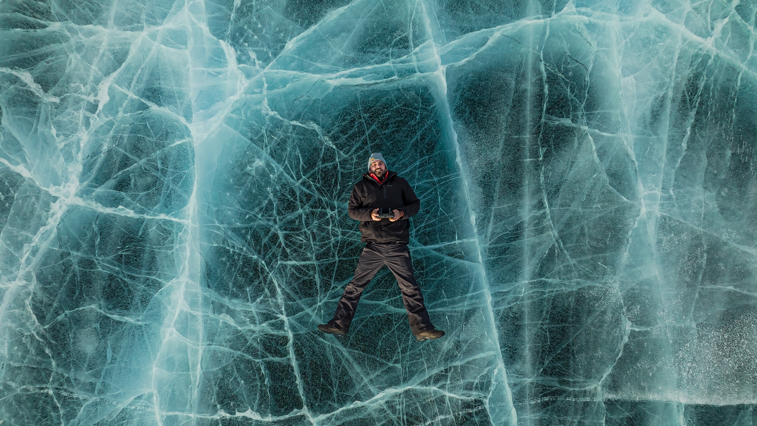 DJI Mavic 3 Cine Dronie Selfie Ice Sea Frozen